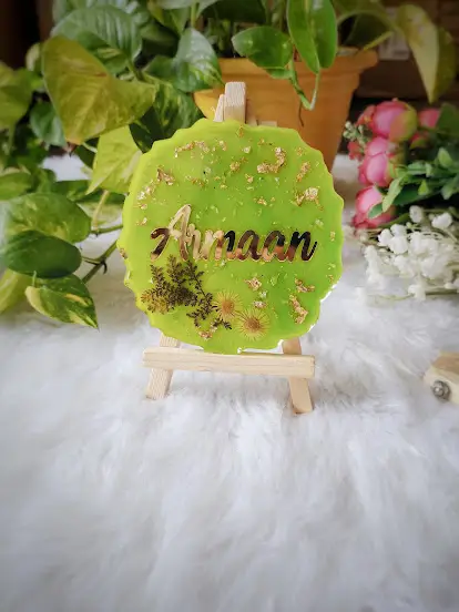 Resin-Name-Frame